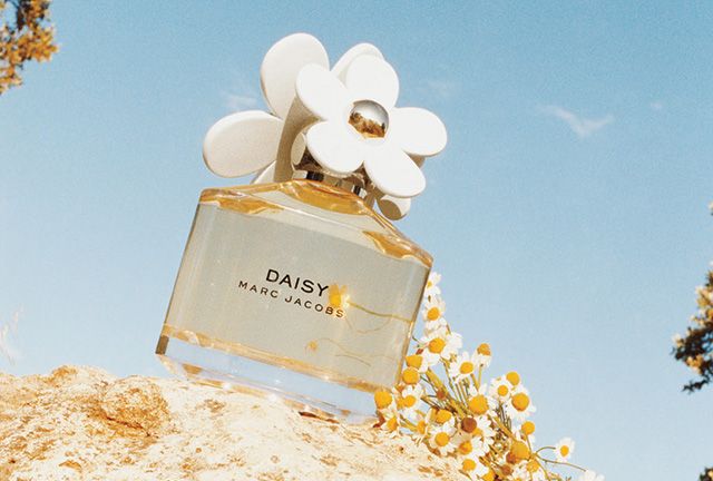 Nước hoa hương hoa cỏ